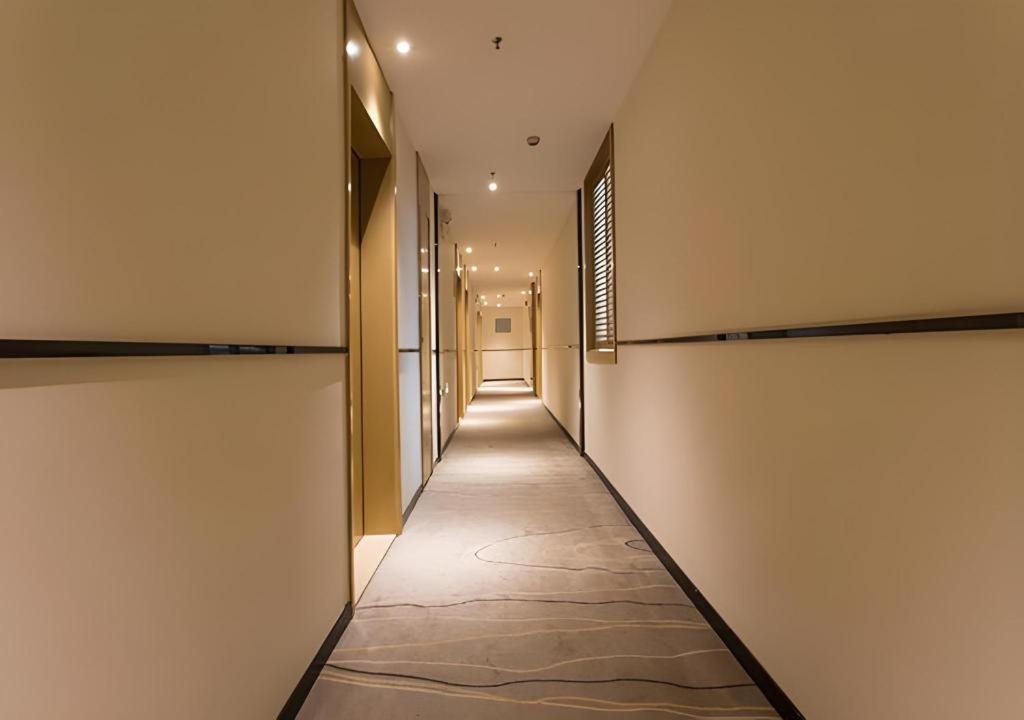 城市便捷钦州港区中心广场店 Longmen  外观 照片